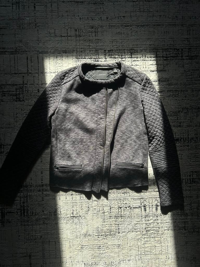 Maison Scotch Quilted Sweat Biker Jacket — Size S, Kleding | Dames, Jasjes, Kostuums en Pakken, Nieuw, Jasje, Maat 36 (S), Grijs