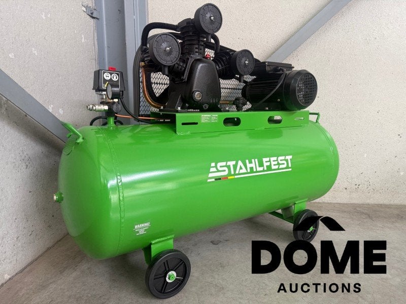 Compresseur à pistons à 3 cylindres Stahlfest de 200 litre