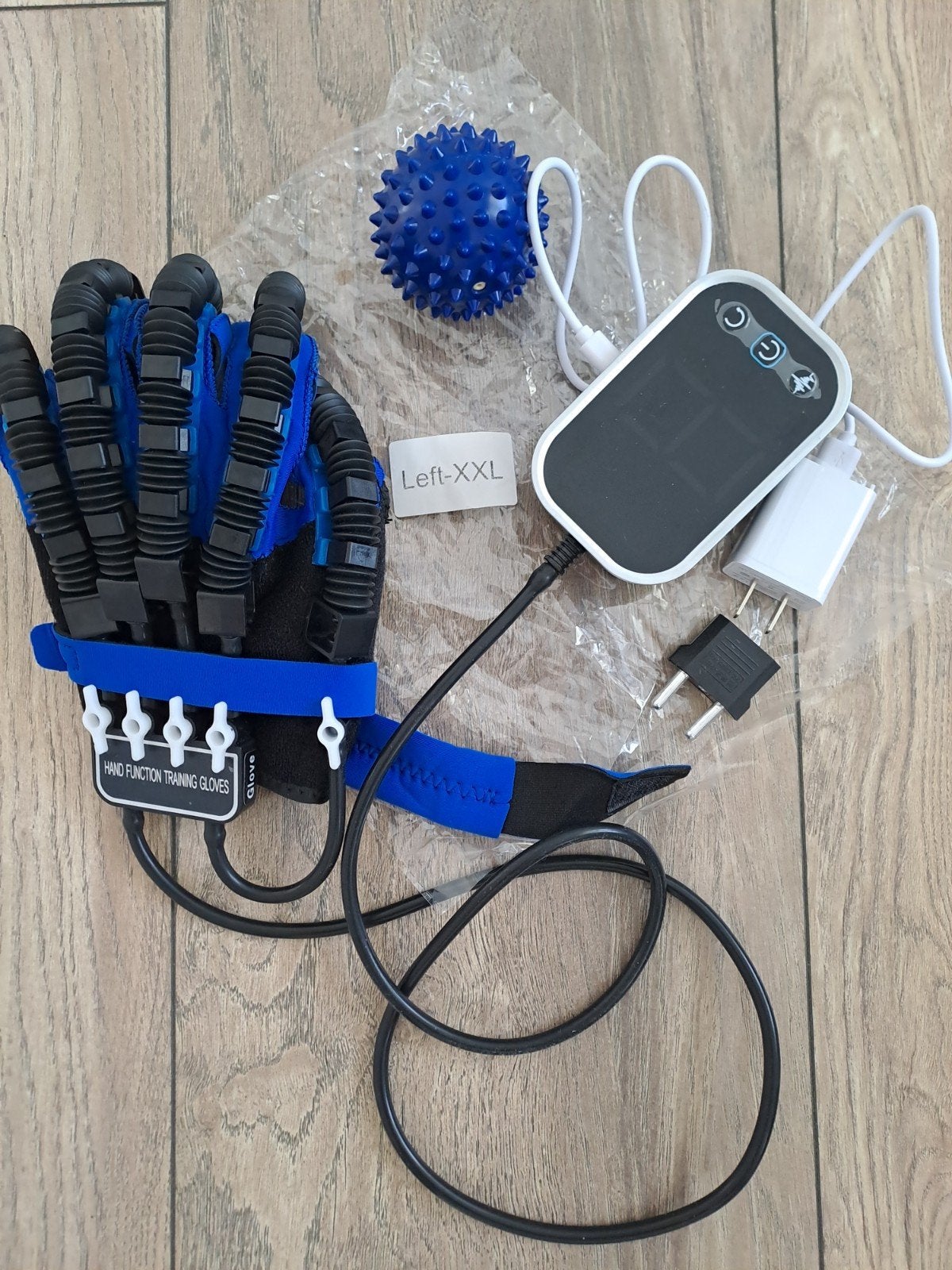 Robothandschoen voor revalidatie na een beroerte, Ophalen