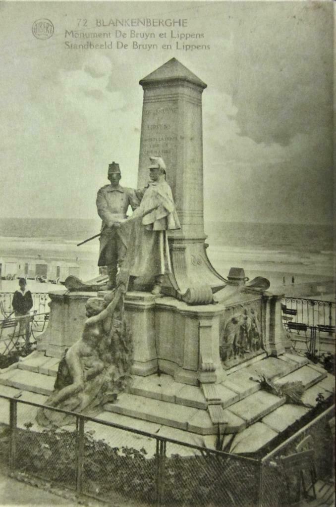 POSTKAART- BELGIË- BLANKENBERGE, OORLOGSMONUMENT, Ophalen of Verzenden, Ongelopen, West-Vlaanderen