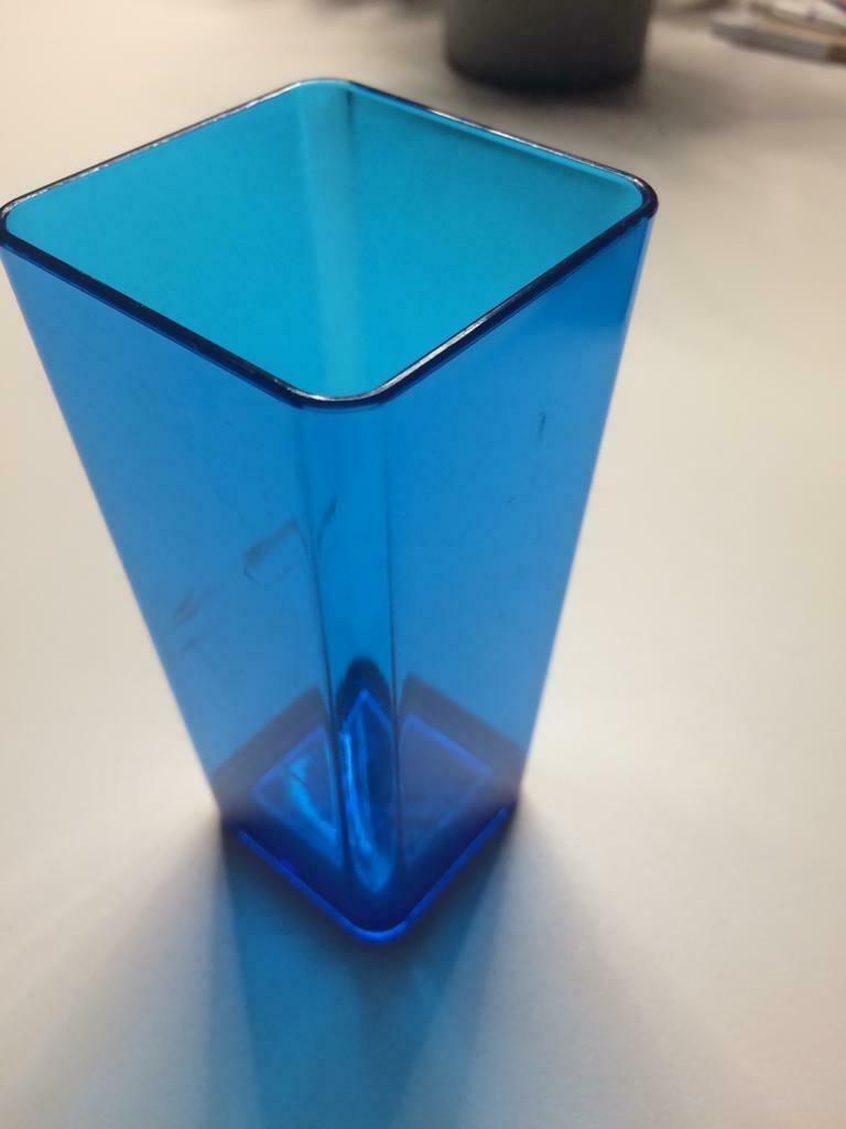 blauwe plastieken beker pisang ambon, Verzamelen, Ophalen, Gebruikt, Overige typen