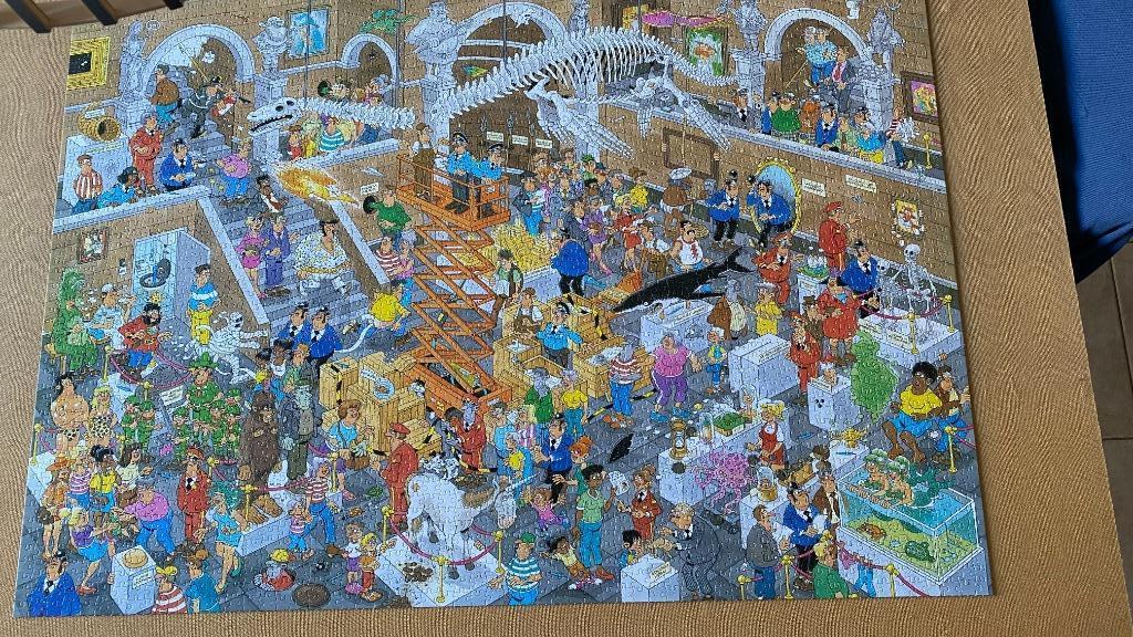 puzzel Jan Van Haasteren - Rariteitenkabinet - 3000 st, Enlèvement ou Envoi, Plus de 1 500 pièces, Comme neuf, Puzzle