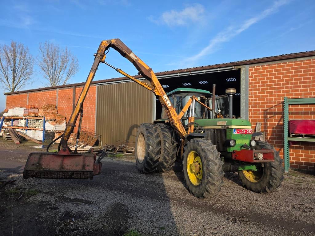 tractor John Dheere met maaiarm, Ophalen, Gebruikt, John Deere