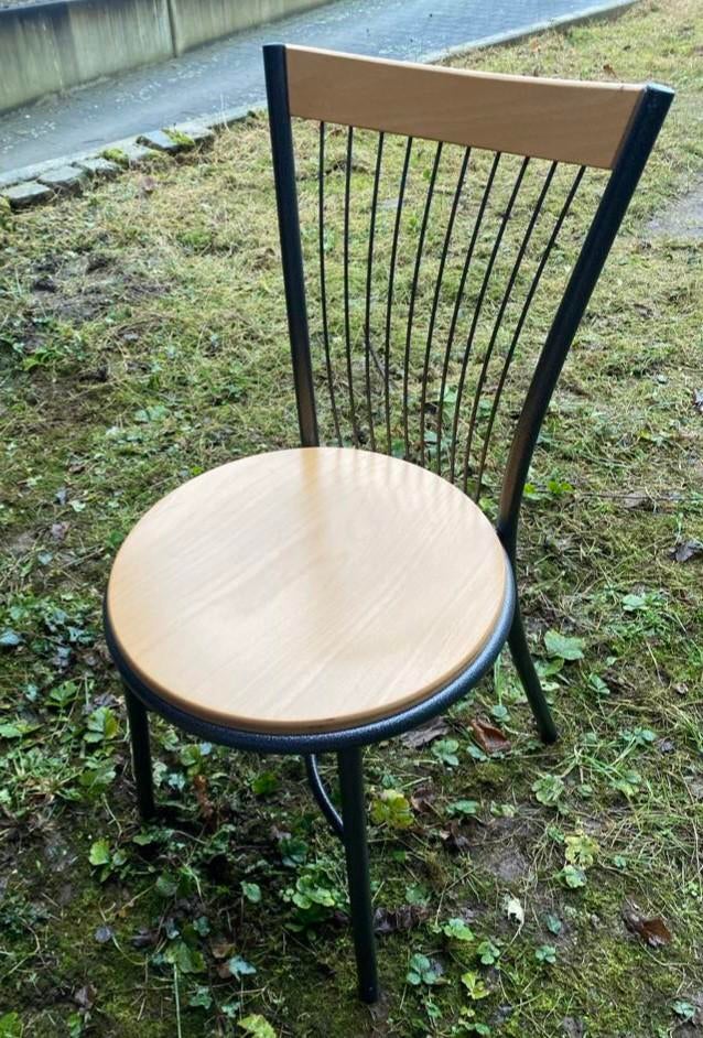4 stoelen met mooie tafel, Ophalen, Metaal