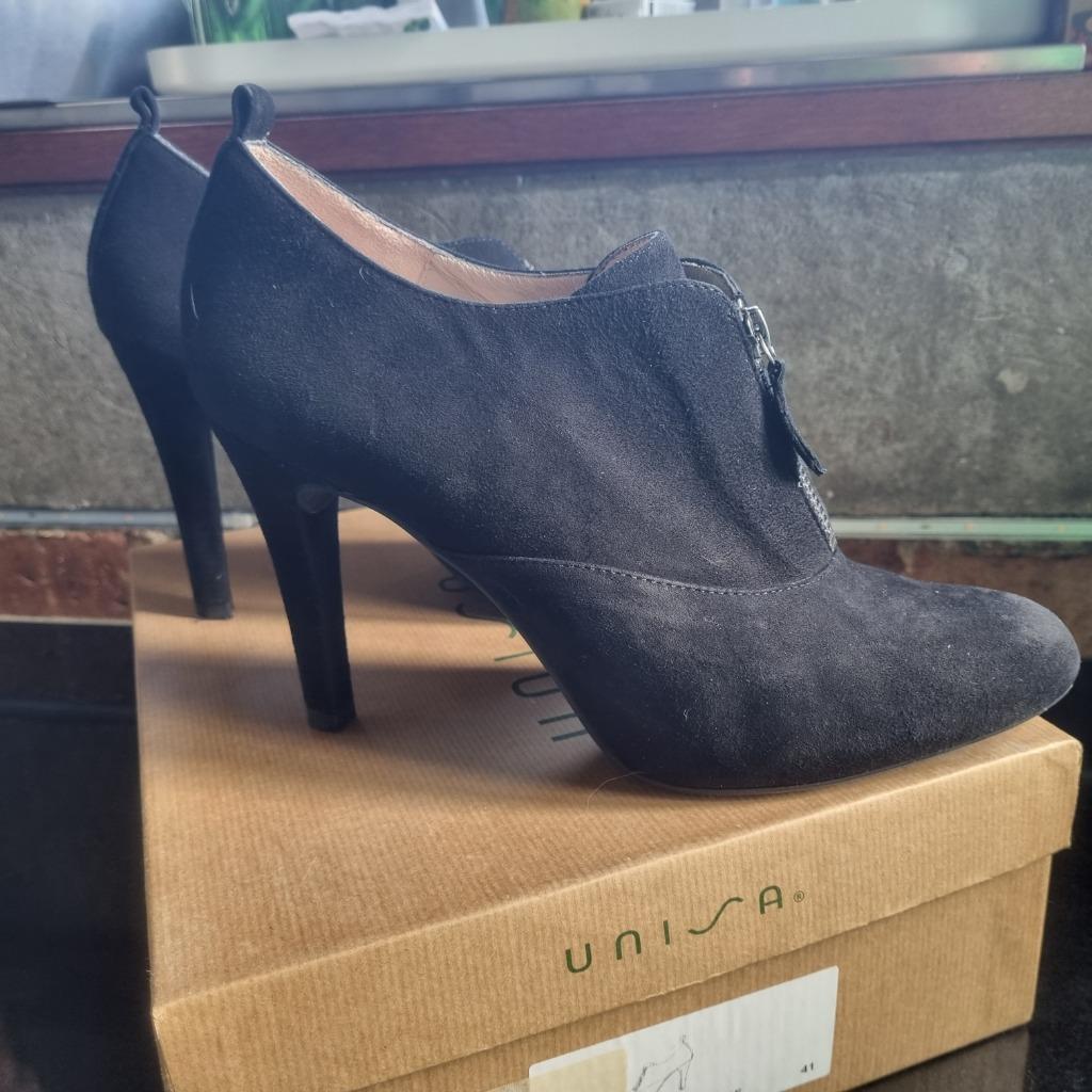 Bottillons en daim à talons, Enlèvement ou Envoi, Comme neuf, Noir