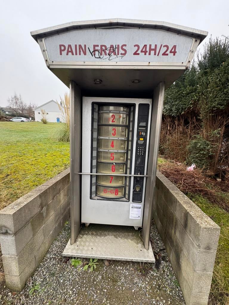 Distributeur de pain, Enlèvement, Utilisé