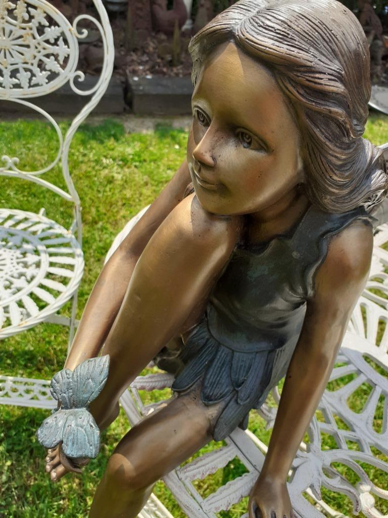 Schitterende zittende bronzen elf met een vlinder in de hand, Antiek en Kunst, Ophalen, Brons