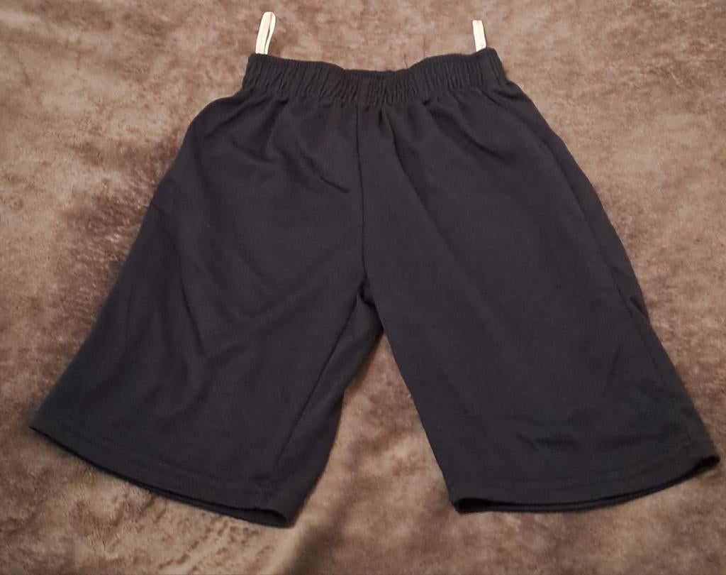 ¤ Short de sport (tailles 122-128), Enlèvement ou Envoi, Comme neuf, Garçon, Pantalon