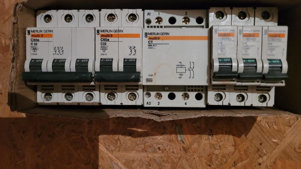 zekeringen contactor relais, Doe-het-zelf en Bouw, Ophalen, Zo goed als nieuw, Overige typen