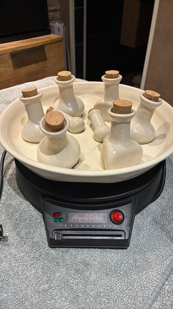 Appareil Akwaterra pour massage aux pochons de ceramique, Electroménager, Enlèvement ou Envoi, Comme neuf