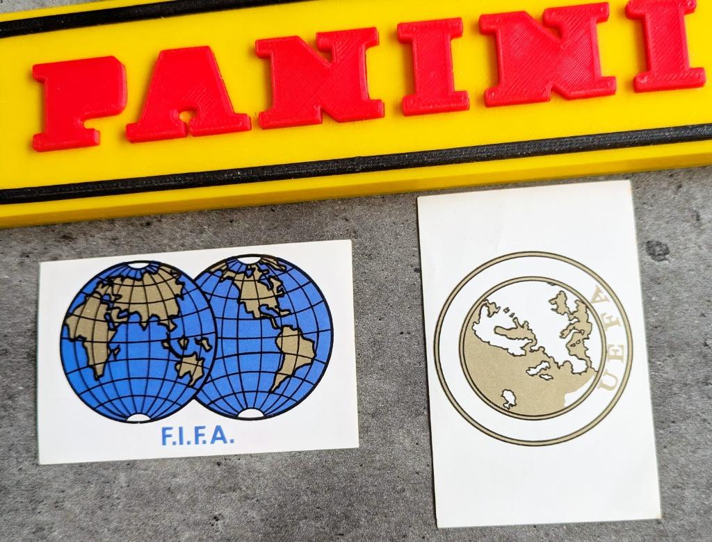 PANINI FOOTBALL 1972/73 nrs 1 en 3 2X STICKERS 1972, Verzenden, Zo goed als nieuw