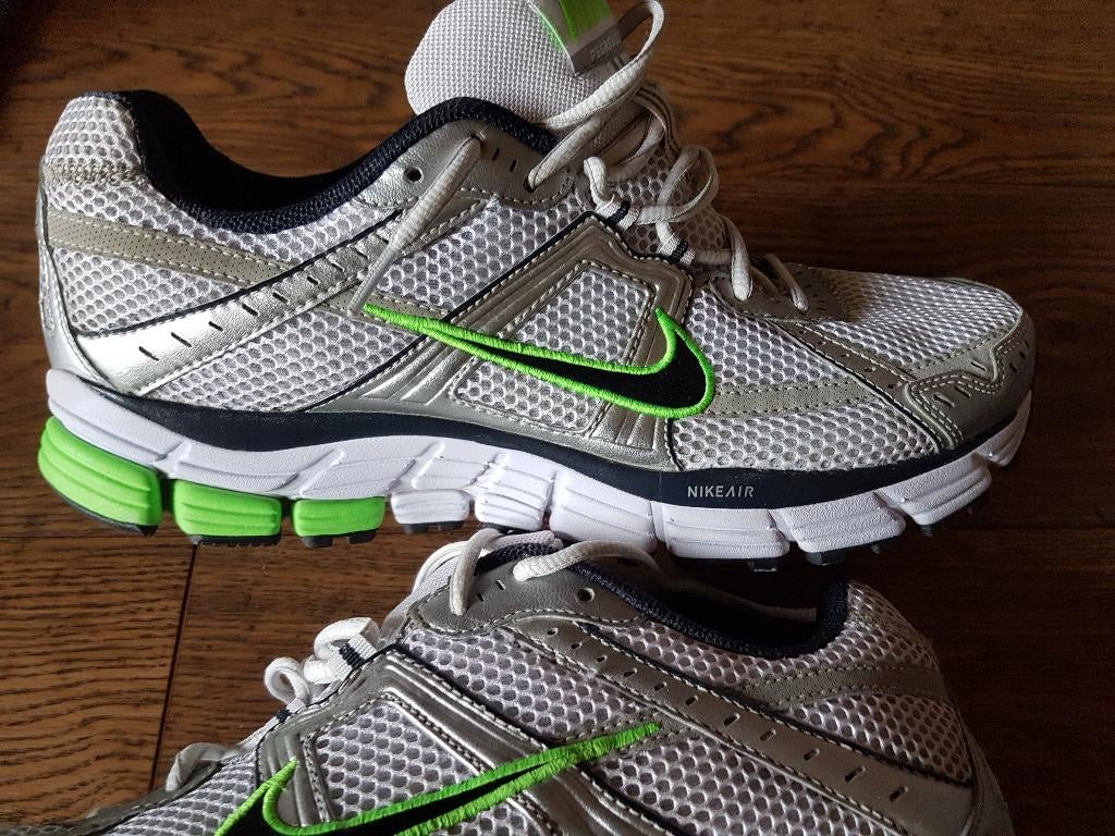 sportschoenen (nieuwstaat) maat 46, Vêtements | Hommes, Chaussures, Neuf, Enlèvement, Chaussures de sport, Blanc
