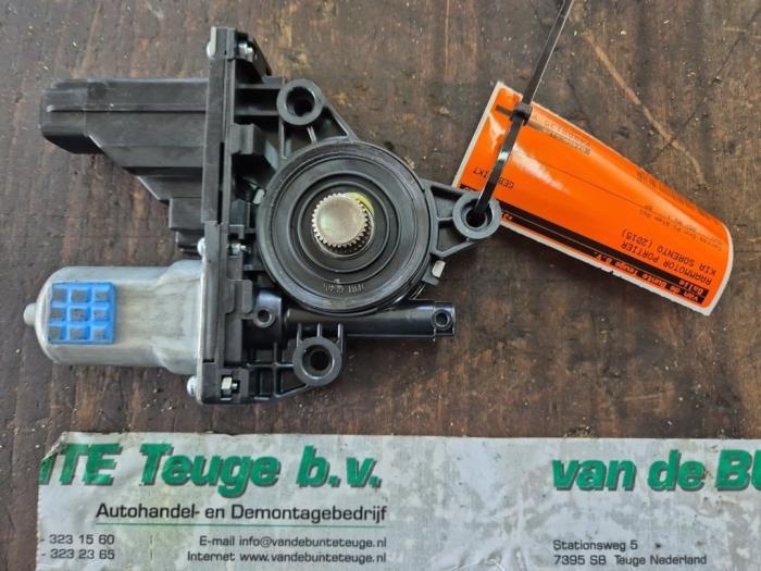 Raammotor Portier van een Kia Sorento, Ophalen of Verzenden, 3 maanden garantie, Gebruikt, Kia
