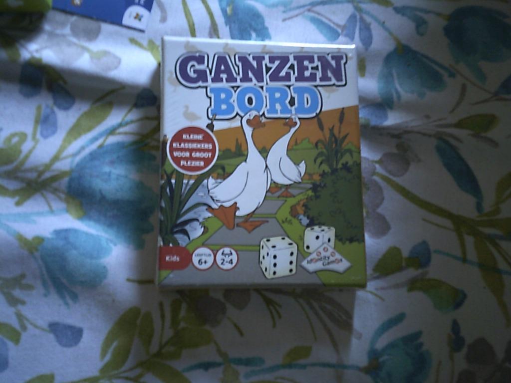 Gezelschapsspelletjes deel 2, Trois ou quatre joueurs, Enlèvement ou Envoi, Neuf, Identity Games