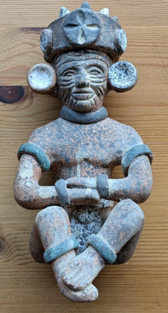 Maya kunst beeld Mexico zittende man met hoofdtooi, Antiek en Kunst, Ophalen of Verzenden
