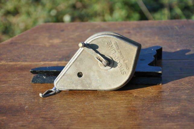 ancien outil  traceur de ligne