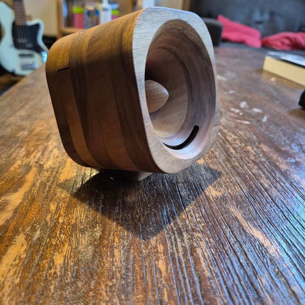 Trobla, amplificateur de smartphone en bois pour iPhone 6, Enlèvement ou Envoi, Comme neuf