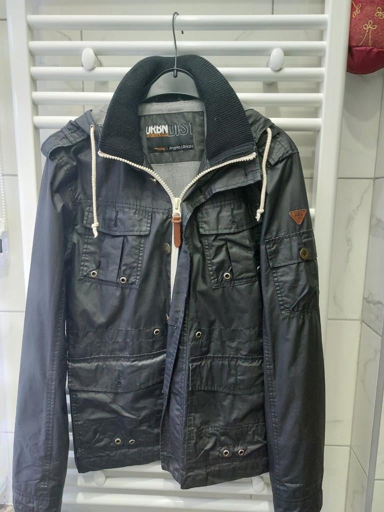 Parka  ado  noire ANGELO LITRICO Taille Small pour 10 euros, Kleding | Heren, Jassen | Winter, Ophalen of Verzenden, Zo goed als nieuw
