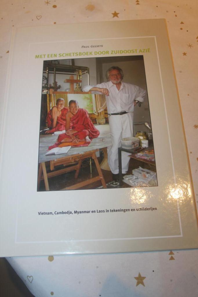 Paul Geerts met een schetsboek door zuidoost Azie, Neuf, Enlèvement ou Envoi, Une BD, Paul Geerts