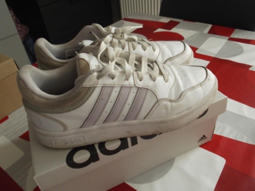 Schoenen Adidas maat 38 2/3, Adidas, Enlèvement ou Envoi, Porté, Sneakers et Baskets