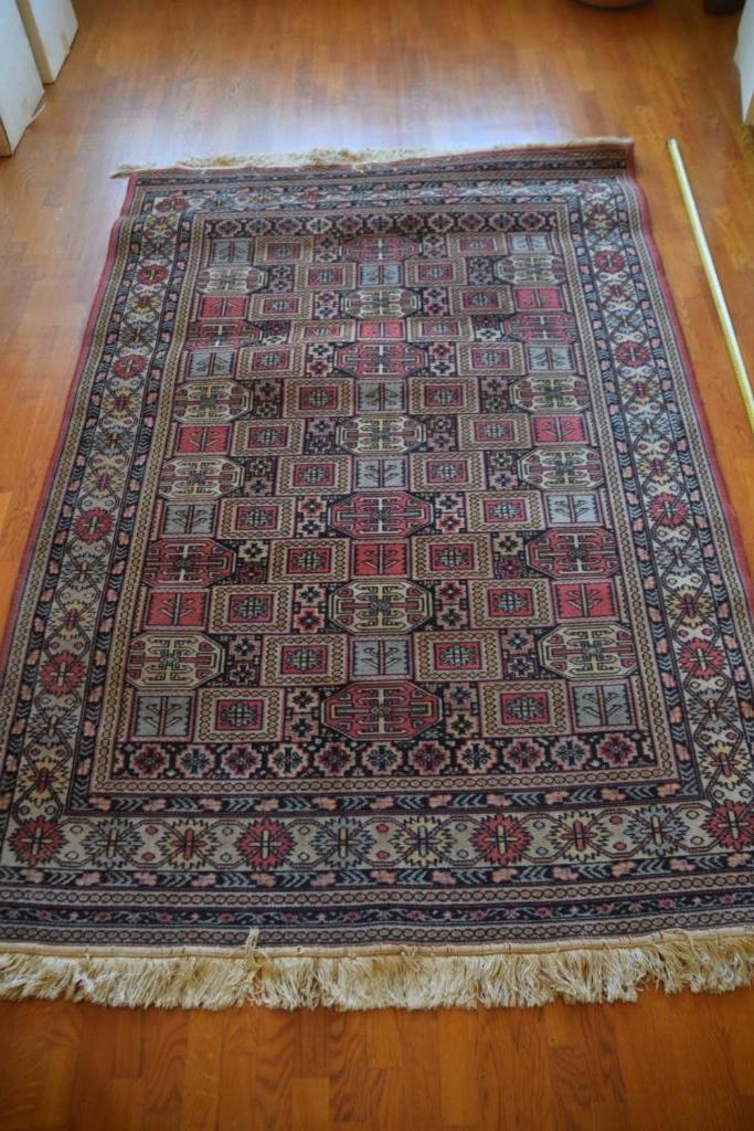 Oosters vloerkleed, 202 op 136, Huis en Inrichting, Stoffering | Tapijten en Vloerkleden, Ophalen, Gebruikt, 100 tot 150 cm, 200 cm of meer