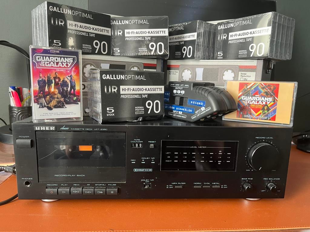 Lecteur de cassettes Uher UCT-235c + accessoires, TV, Hi-fi & Vidéo, Decks cassettes, Commandes tactiles, Enlèvement ou Envoi