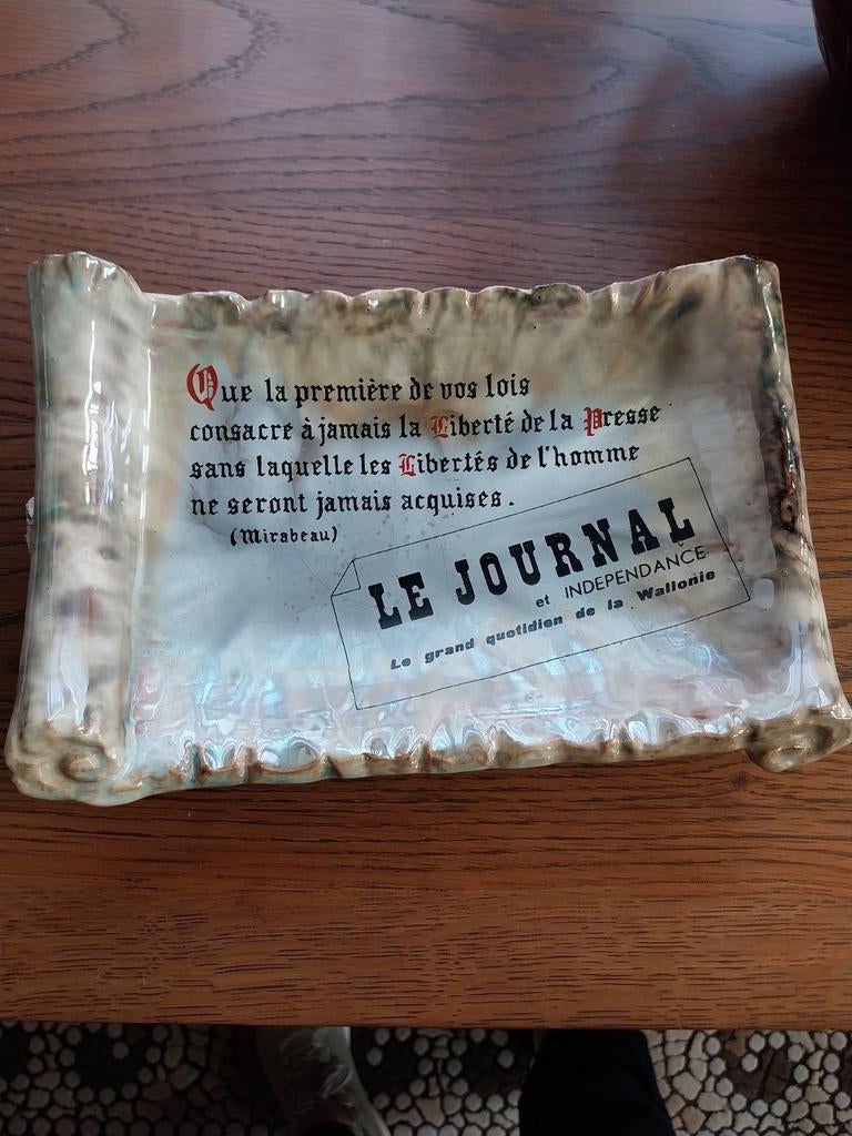 Vide poche / Guerin Bouffioux / 22,5 x 15, Enlèvement, Comme neuf