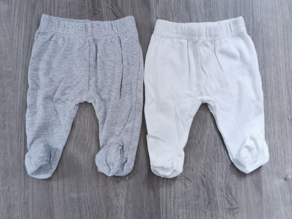 2 broekjes C&A - maat 56, Enfants & Bébés, Vêtements de bébé | Taille 56, Pantalon, Garçon ou Fille, C&A, Enlèvement ou Envoi