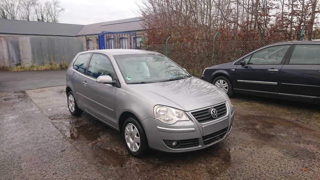Volkswagen polo 1200cc essence 2008 145000km clim GARANTIE, Autos, Argent ou Gris, Achat, Entreprise, Electronic Stability Program (ESP)