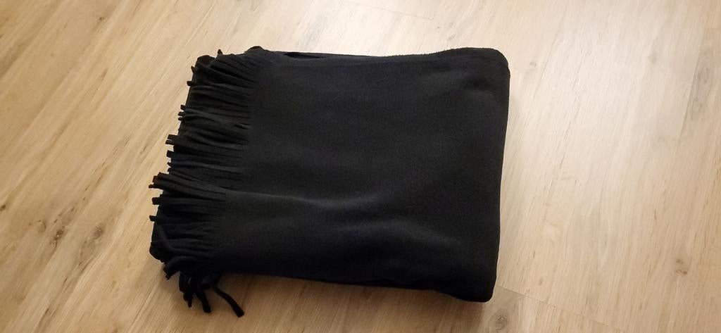 Nieuwe zwarte cape in fleece, Ophalen of Verzenden, Nieuw