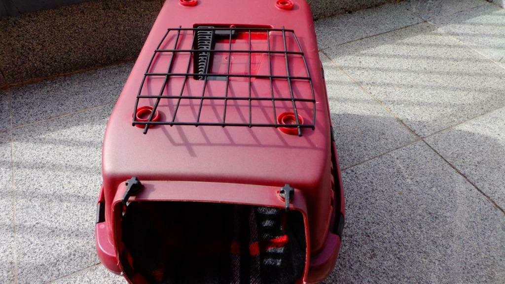 dierendraagmand bordeaux met mousse en dekentje, Dieren en Toebehoren, Ophalen