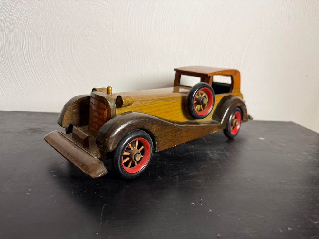 Ancien modèle de limousine en bois, Enlèvement ou Envoi