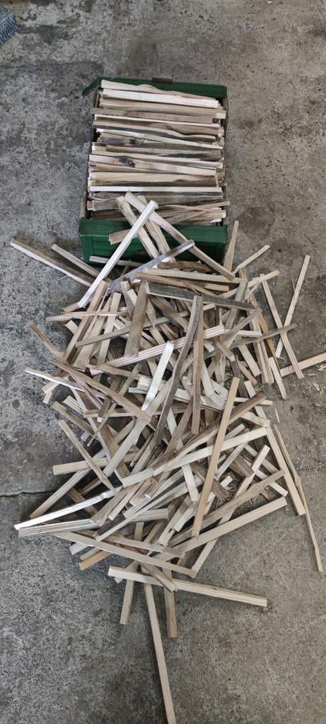 Petit bois d'allumage, Moins de 3 m³, Enlèvement, Autres essences de bois