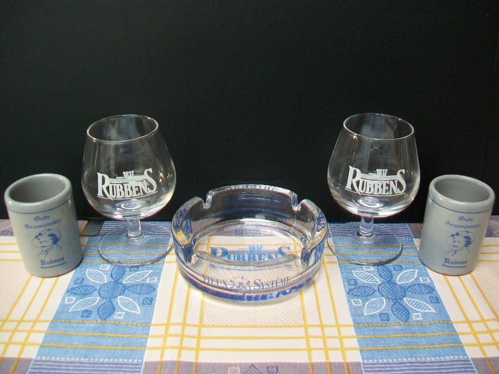 Asbak Rubbens Jenever 1817 - Rubens Graanjenever - Cendrier, Ophalen of Verzenden, Zo goed als nieuw, Gebruiksvoorwerp