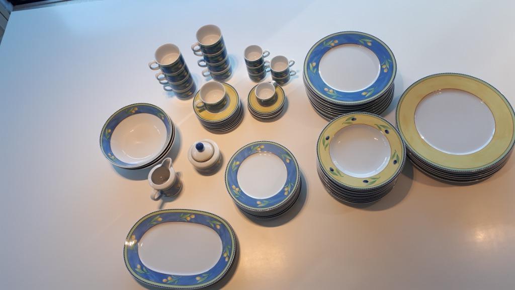 Service complet bleu/jaune Mitterteich, Ophalen, Zo goed als nieuw, Porselein, Compleet servies