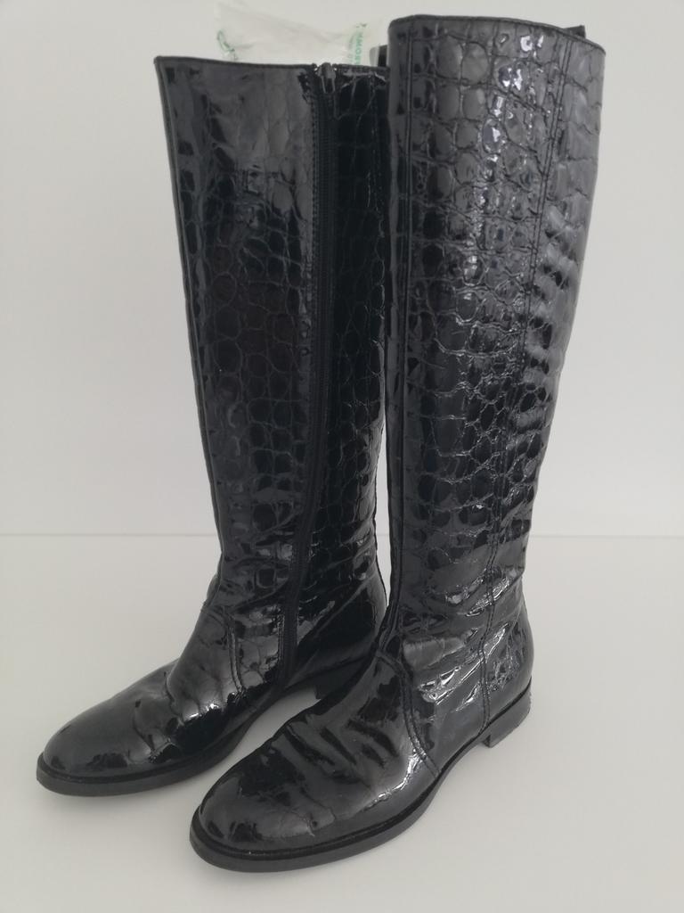Zwart lakleder laarzen mt37 Dyva, Kleding | Dames, Schoenen, Ophalen, Zo goed als nieuw, Zwart