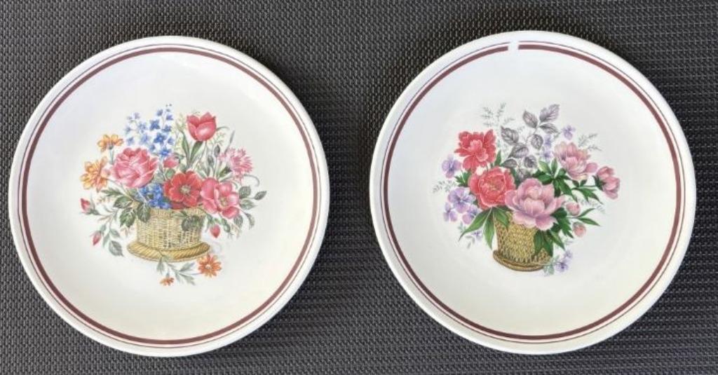 2 Wedgewood bordjes, Ophalen, Zo goed als nieuw, Porselein, Bord of Schaal