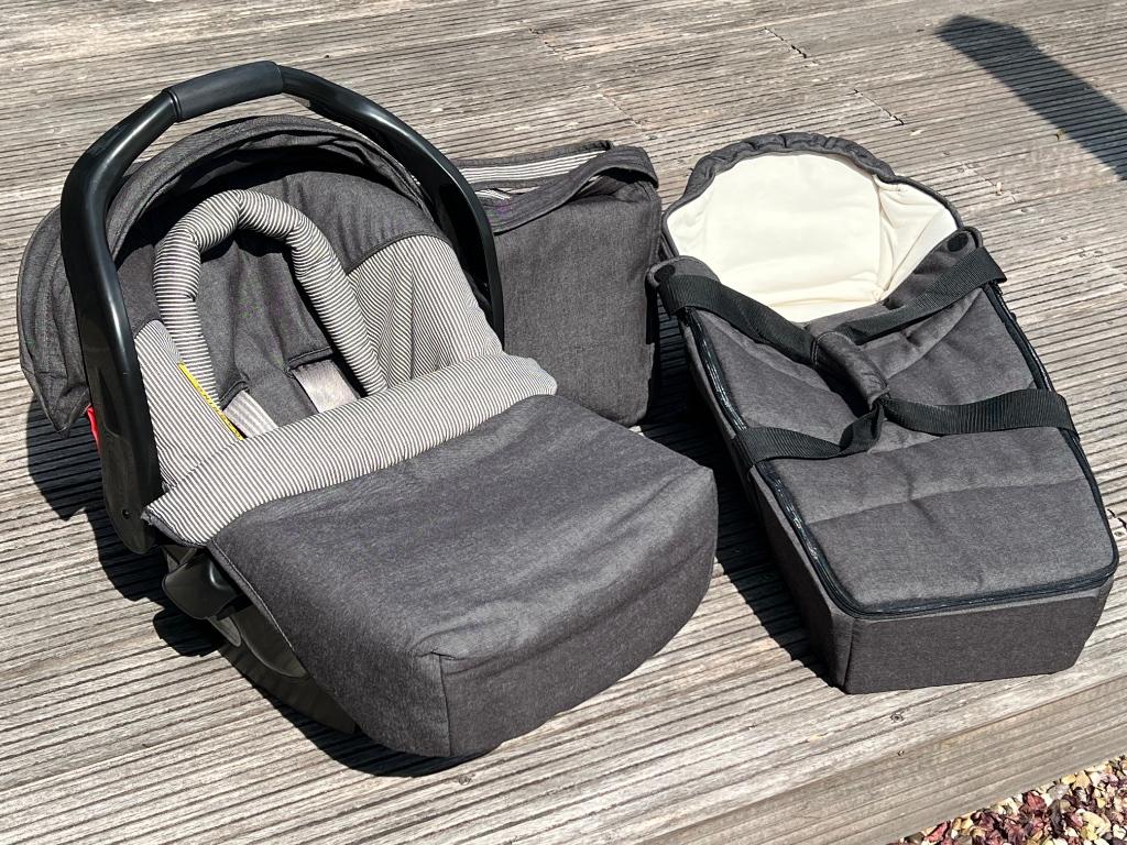 Ensemble coque, couffin et sac à langer Mothercare, Enfants & Bébés, Autres marques, Ceinture de sécurité, Comme neuf, Protection latérale