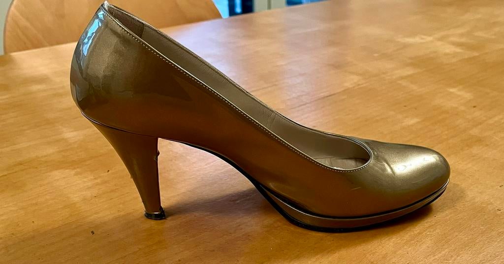 Schoenen dames Linnea Raffaelli, Ophalen, Zo goed als nieuw, Pumps