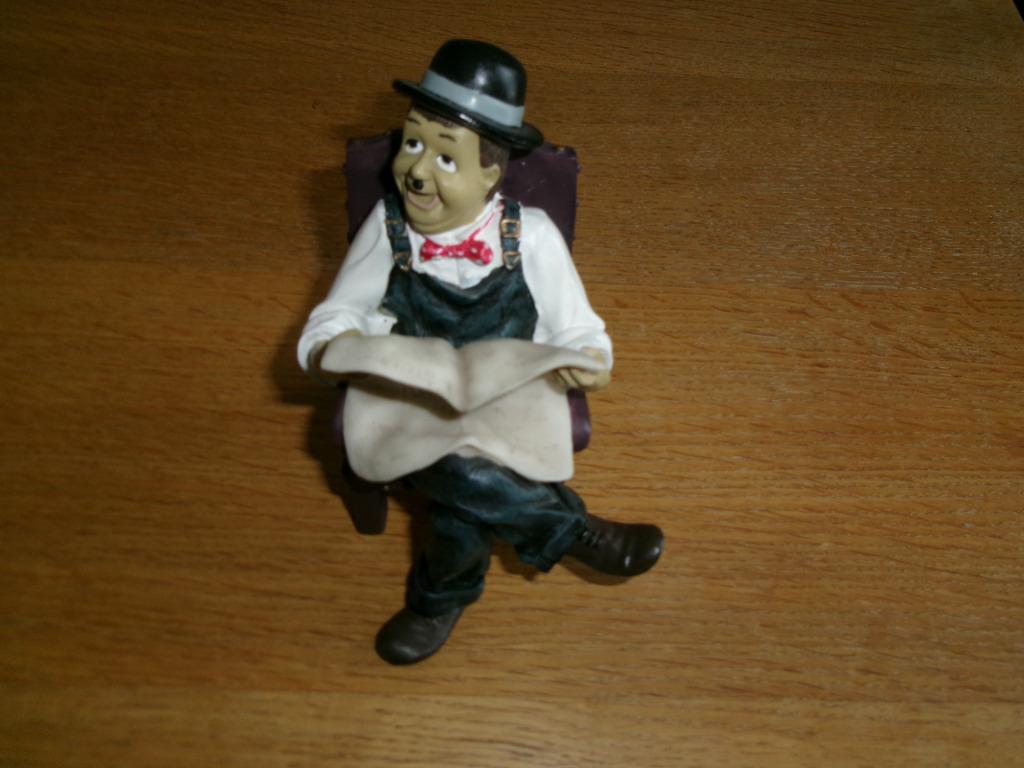Postuurke Oliver Hardy, Antiek en Kunst, Ophalen of Verzenden