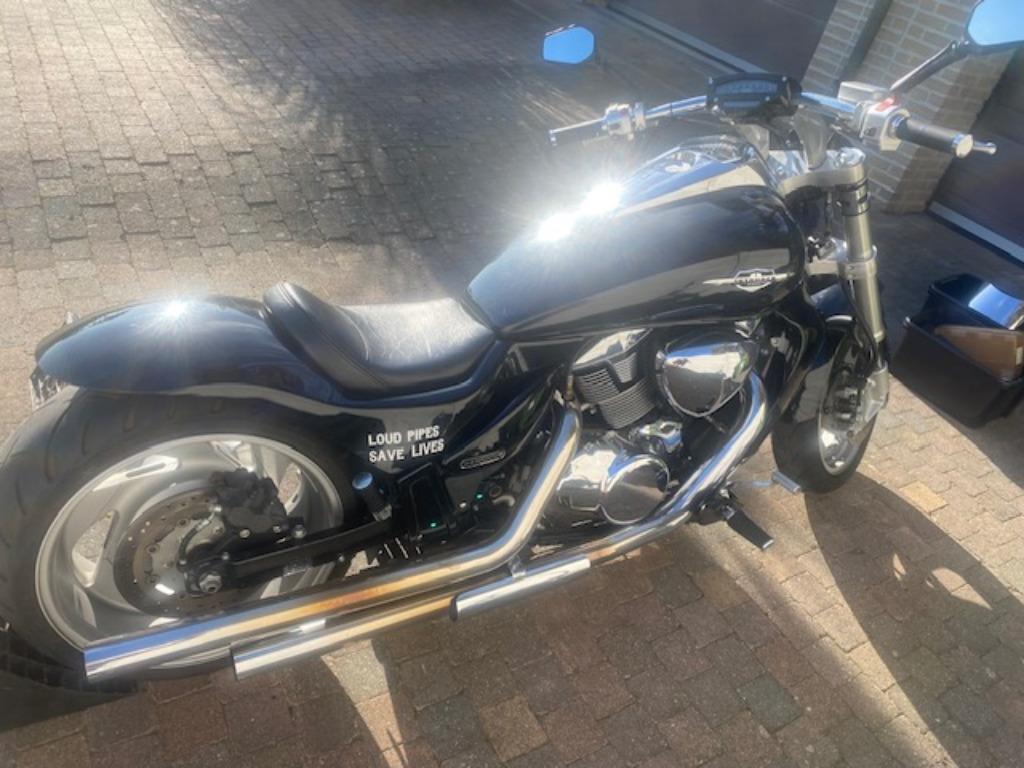Suzuki Intruder 1800, Motoren, 2 cilinders, Chopper, Particulier, 1800 cc