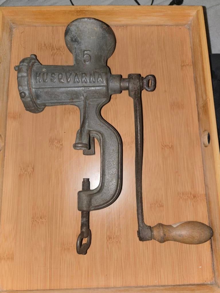 Vintage Husqvarna VLEESMOLEN NO.5, Enlèvement