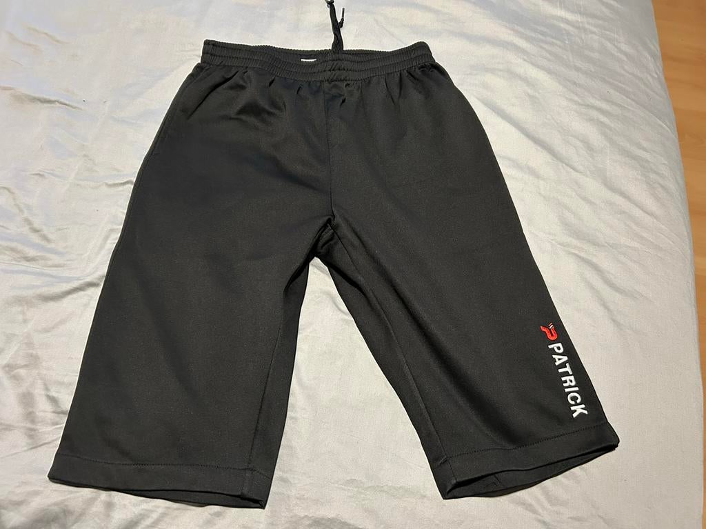 Voetbalshort Patrick, Maat 48/50 (M), Zwart, Ophalen of Verzenden, Zo goed als nieuw