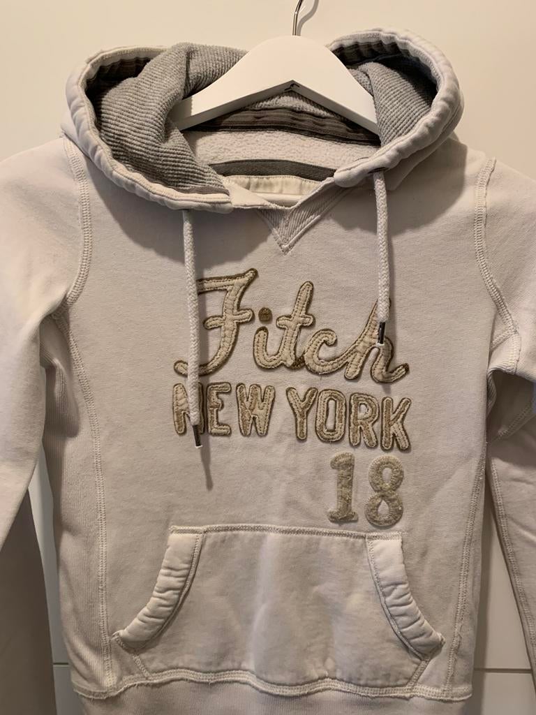 2 Abercrombie sweatshirts 15€ per stuk, Kleding | Dames, Truien en Vesten, Zo goed als nieuw, Wit, Ophalen