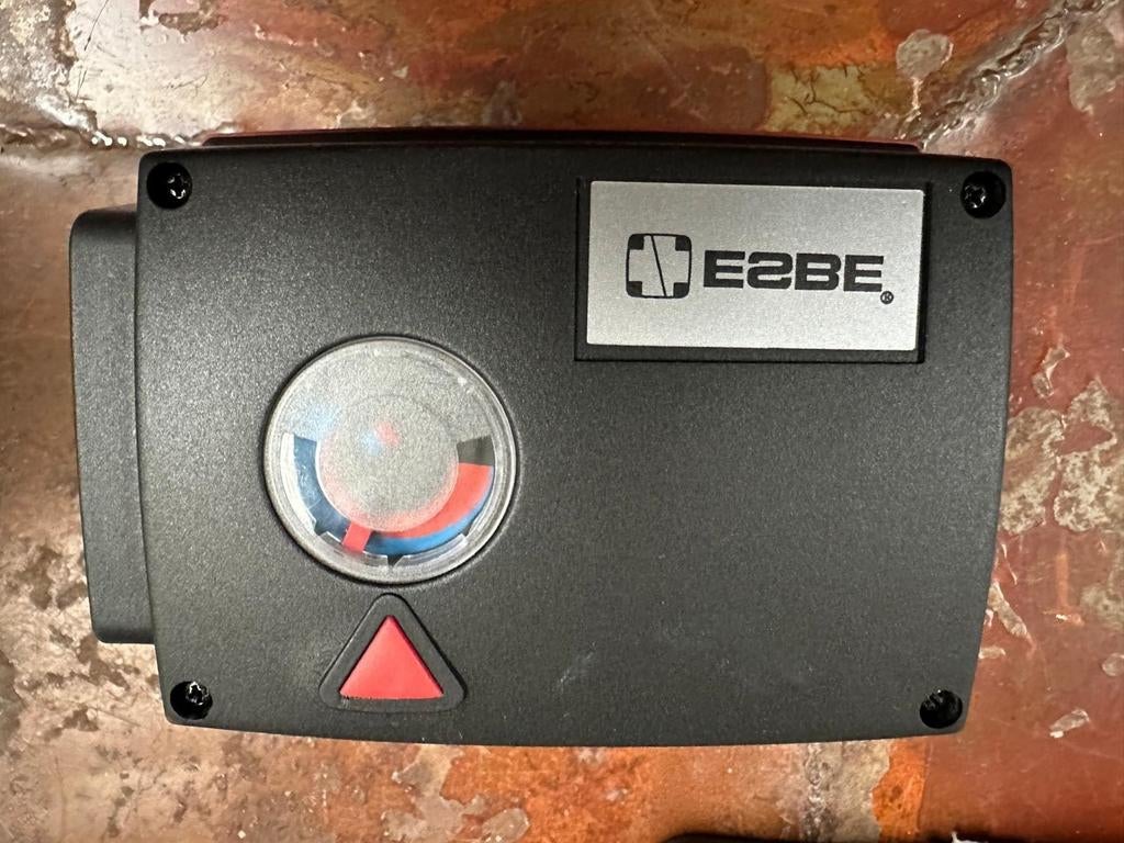 Esbe motor voor 3 of 4-weg kraan., Ophalen, Gebruikt