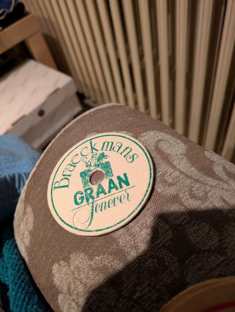Braeckmans graanjenever, Ophalen of Verzenden, Zo goed als nieuw, Viltje(s)