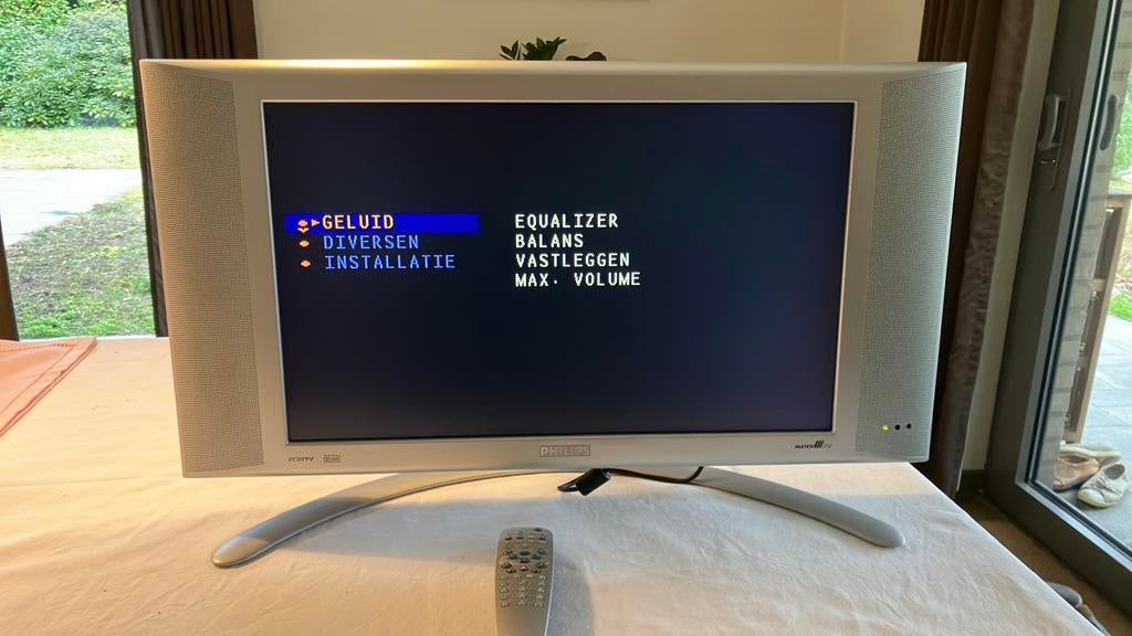 Philips Matchline flat TV model 23PF9945/12, Ophalen, Zo goed als nieuw, Philips