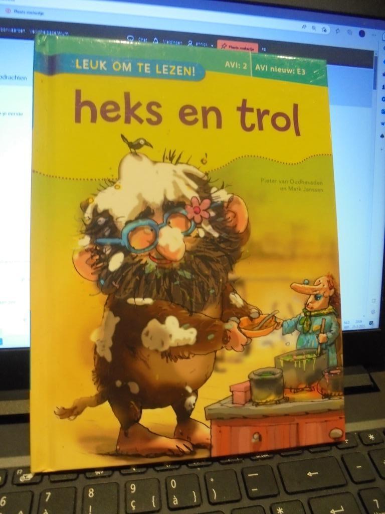 Heks en trol, Boeken, Ophalen of Verzenden, Zo goed als nieuw