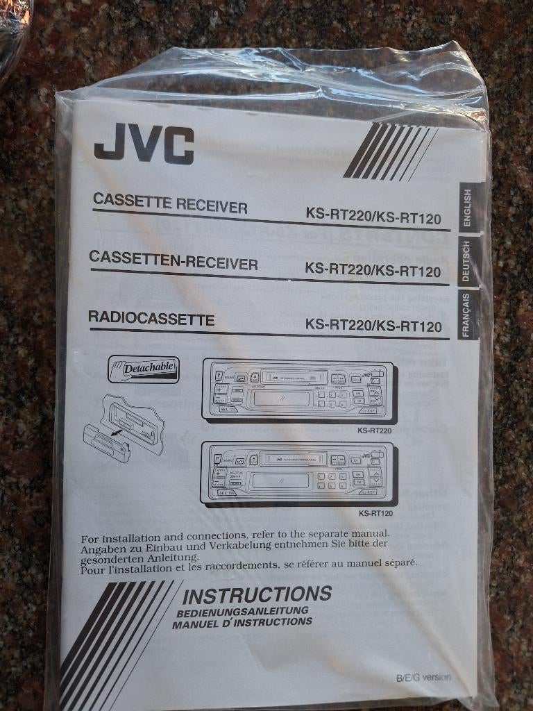 Auto-radiocassette jvc met cd lader, Ophalen, Gebruikt