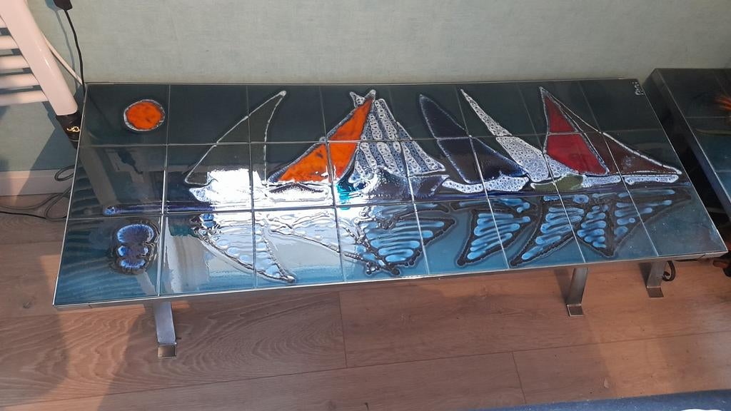 Tegeltafel adri in goede staat gezien de leeftijd, Ophalen